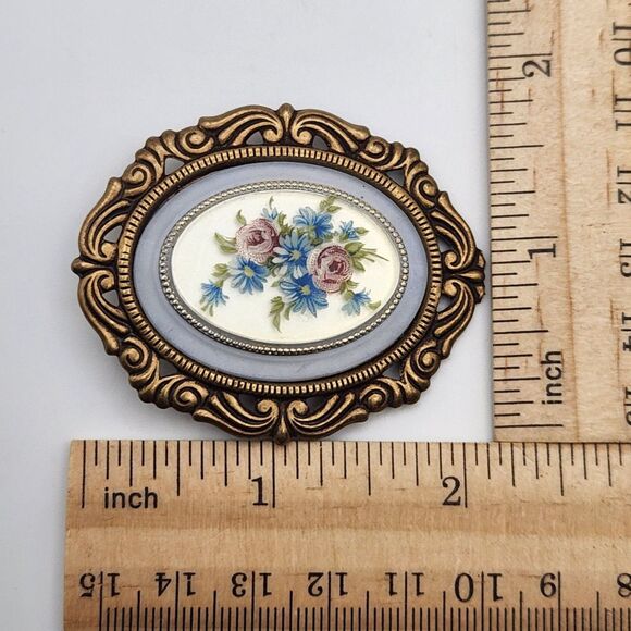 Vintage Victorian Revival Floral Brooch Pink Rose Blue Daisy Ornate Brass 2.25" - Picture 7 of 8